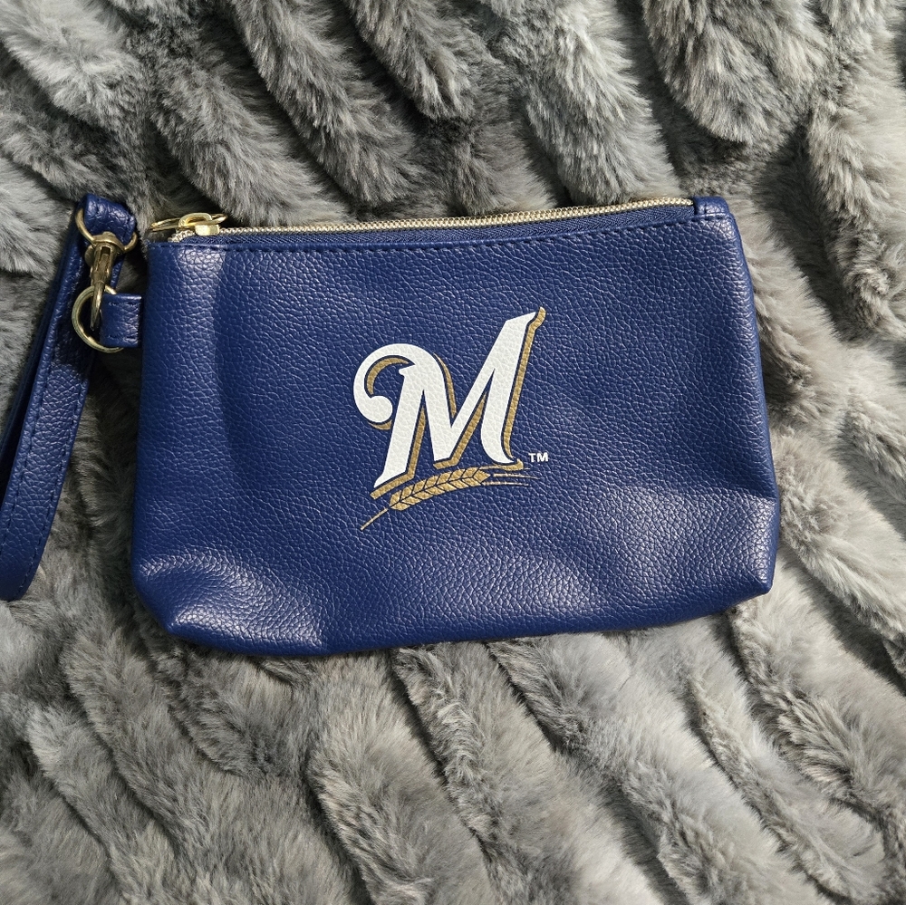 Milwaukee Brewers Zipper Wristlet